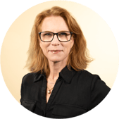 Karen-Larsen-rundt-bilde Karen-Larsen-rundt-bilde