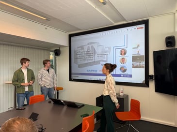 Jonas, Jannike og Magnus - bachelor studenter hos Maintech